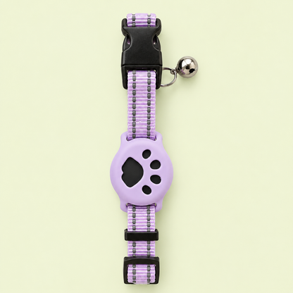 Collier chat réfléchissant coloris lilas avec support AirTag silicone motif patte et cloche argentée – boucle sécurité à déclenchement